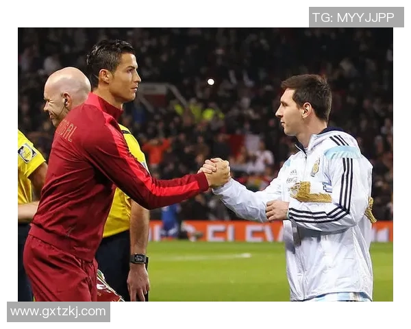 足球巨星传奇：探索梅西、C罗、内马尔等球员背后的精彩故事与成就