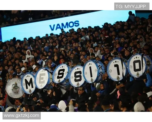 阿圭罗退役后首场足球友谊赛引爆球迷热情重返赛场展现球王风采